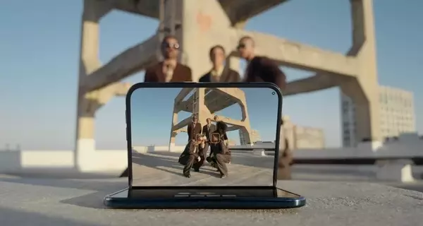 Apple's Foldable Phone Hinge Revolutionizes Durability with AI and 3D Printing