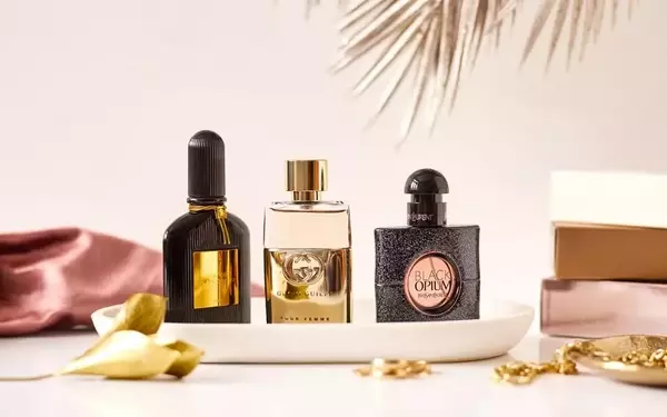 Autumn Allure: A Chic Guide to Finding Your Signature Seasonal Scent