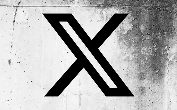 X May Add Labels for Parody Accounts; Enforcement Challenges Ahead