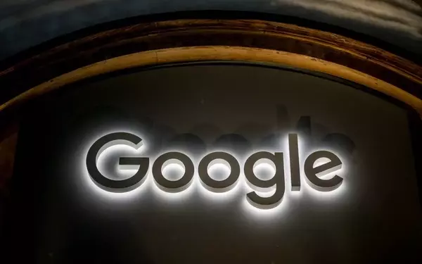 Google's NotebookLM Enables Interaction with AI Podcast Hosts