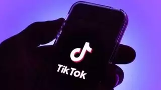 RedNote Surges as TikTok Users Seek Alternatives Amid Potential Ban