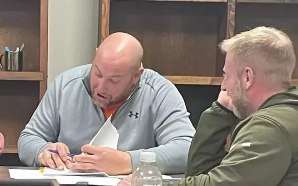 School Board Focuses on Bond Sale and Budget Approval for Renovation Project