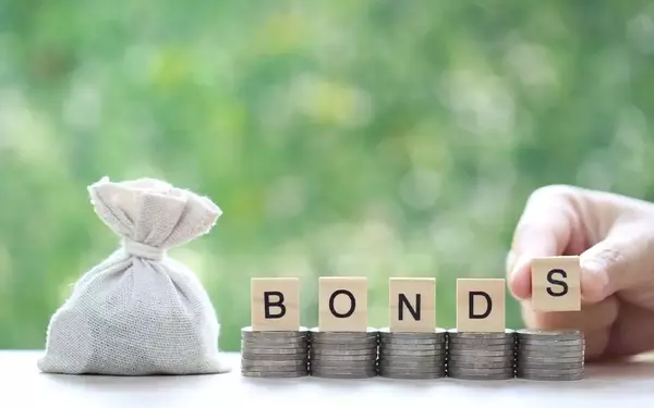 Strategic Bond Investments to Navigate Market Uncertainty