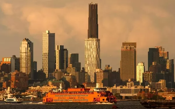 Manhattan's Traffic Tolls: A Battle for Urban Progress
