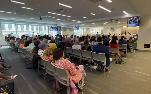 Cuyahoga County Temporarily Halts Long-Term Bond Investments Amid Financial Challenges