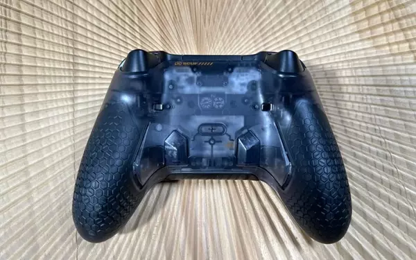 Exploring the Middle Ground: The SCUF Valor Pro Controller’s Unique Value Proposition