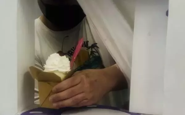 Ice Cream Roulette and the Bond Market: A Tale of Uncertainty