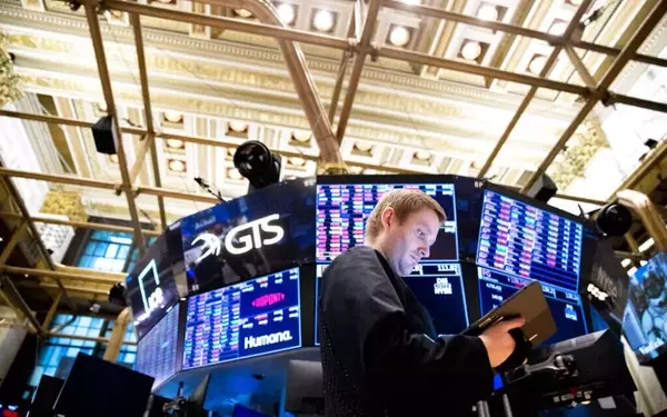 The Bond Market's Role in Shaping Presidential Economic Policy