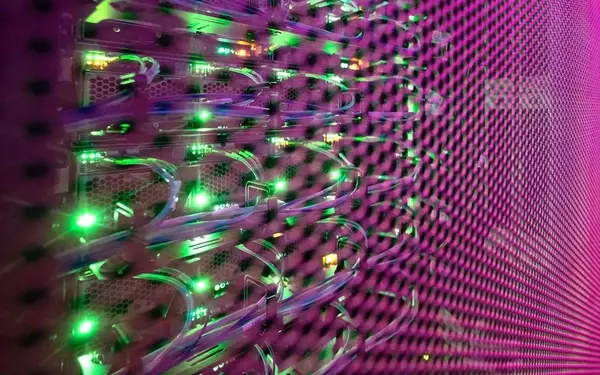 China's Vnet Group Bolsters Data Center Expansion with $400 Million Bond Offering