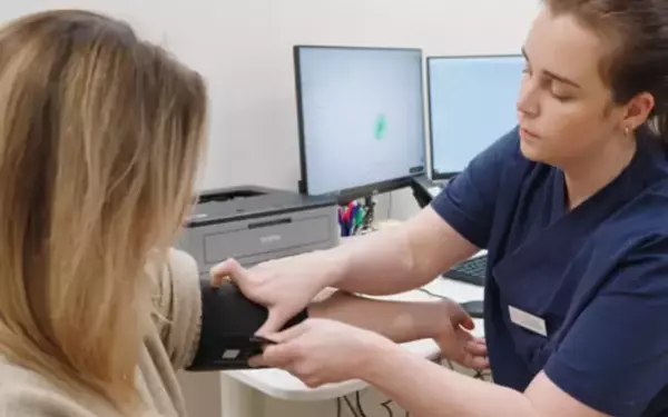 Revolutionizing Healthcare: The Integral Role of AI in Transforming NHS Operations