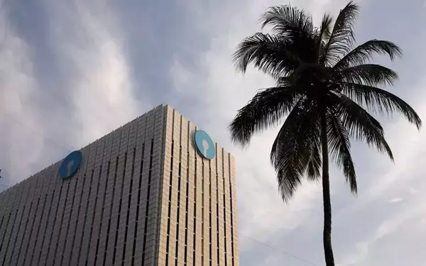 India's Largest Bank Pauses Fund-Raising Amid High Bond Yields