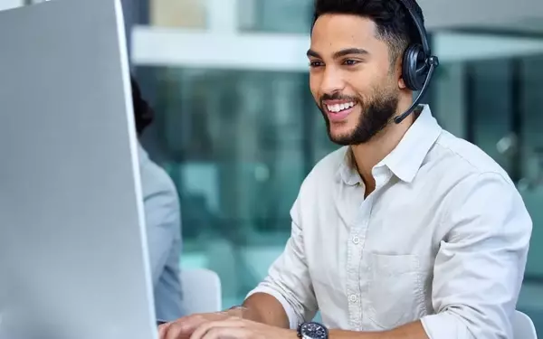 Revolutionizing Customer Service Roles through Technological Advancements