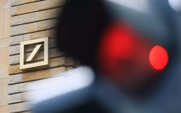 Deutsche Bank Decides to Keep AT1 Bond Outstanding Amid Currency Losses