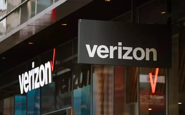 Verizon's Strategic Move: A $2.25 Billion Bond Sale to Strengthen Finances