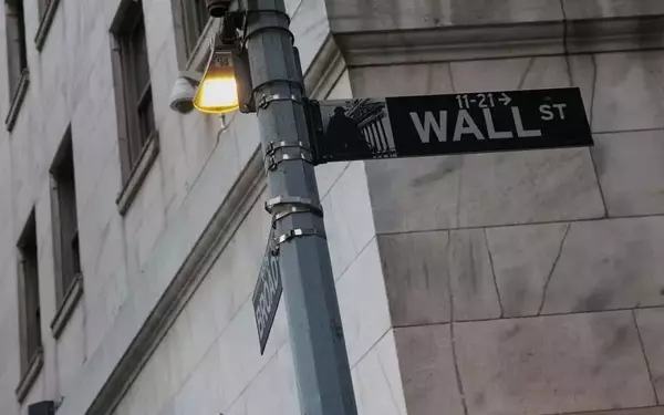 Market Turbulence: Investor Sentiment Shifts Amid Trade Tensions