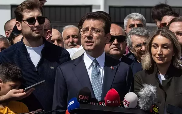 Massive Sale of Turkish Bonds by Foreign Investors Amid Political Turmoil