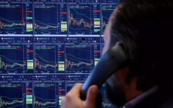 Global Financial Turmoil as Investors Flee to Cash Amid Tariff Chaos
