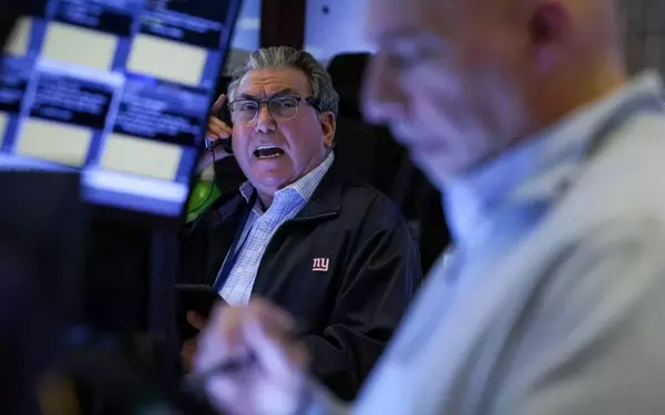 Treasury Yields Experience Shift Amid Bond Market Turbulence