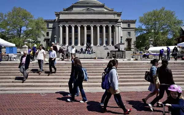 Higher Education Faces Scrutiny Amid Corporate Bond Market Concerns