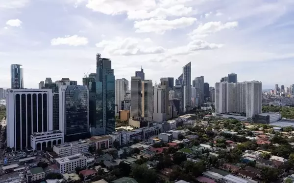 Philippine Bond Sale Boosts Investor Confidence Amid Global Uncertainty