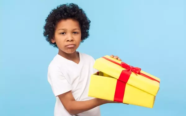 Gifting Savings Bonds: A Strategic Financial Present