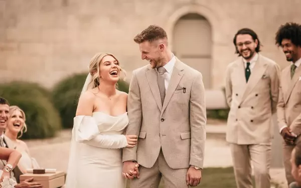 Effortless Elegance: Discover Pretty Lavish Bridal for the Modern Wedding Party
