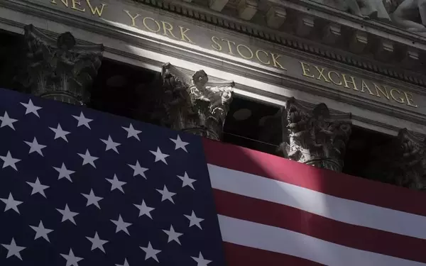 Global Markets React to Moody's U.S. Debt Downgrade