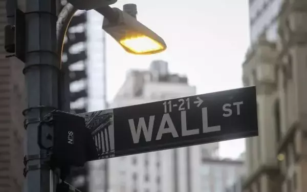 Global Bond Markets Face Unprecedented Challenges Amid Rising Inflation