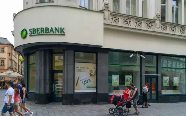 Sberbank Launches Innovative Bond Tied to Bitcoin and Currency Rates