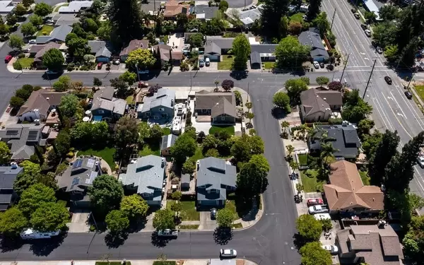 Homeowners Tap Into Equity as Mortgage Rates Surge