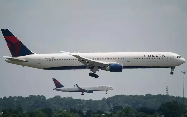 Delta Air Lines Raises $2 Billion Through Bond Sale to Refinance Government Loan