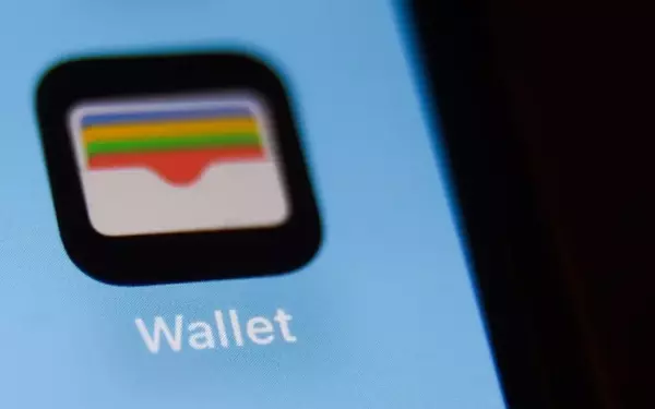iPhone Users' Discontent Over Apple Wallet 'F1' Movie Promotions