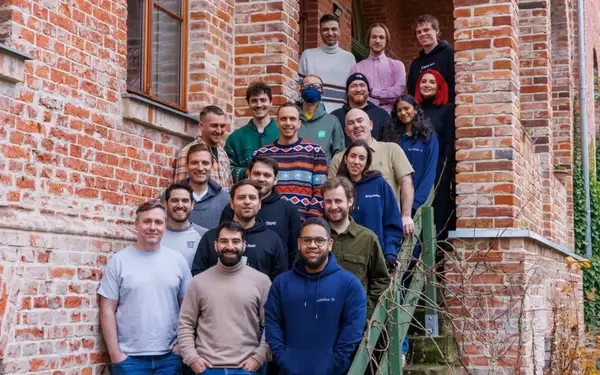 Synthflow AI: Revolutionizing Enterprise Voice AI with No-Code Solutions