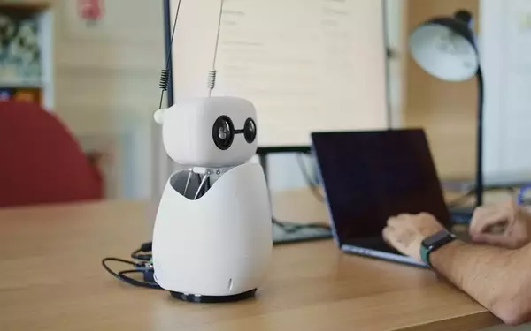 Hugging Face Unveils Reachy Mini: A New Desktop Robot for AI Exploration