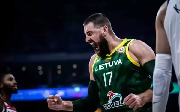 Valanciunas Opts for NBA Stay Amidst Panathinaikos Interest