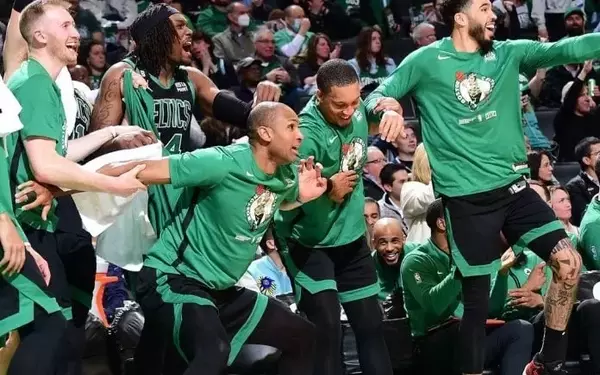 Celtics Secure Promising Guard Hayden Gray with Exhibit 10 Contract