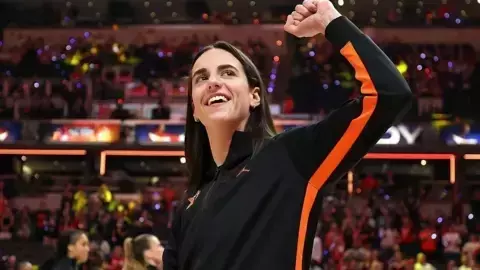 Caitlin Clark's Rookie Card Shatters Sales Records