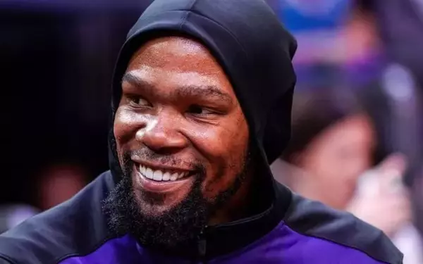Houston Rockets and Kevin Durant Adopt Patient Approach on Contract Extension Discussions
