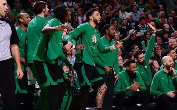 Boston Celtics Secure Ron Harper Jr. on Training Camp Deal