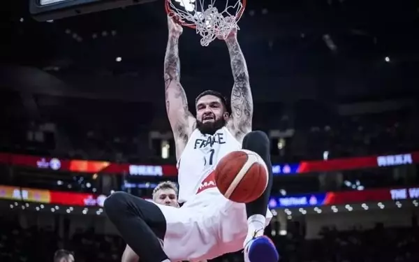 Vincent Poirier's Injury Sidelines Him for Four Months