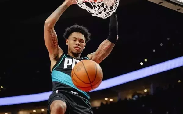 Celtics Weighing Options for Anfernee Simons Amidst Trade Market Challenges