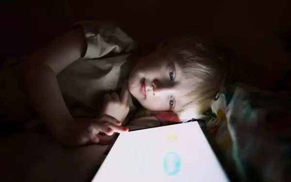 Meta Revises AI Chatbot Policies Amid Child Safety Concerns