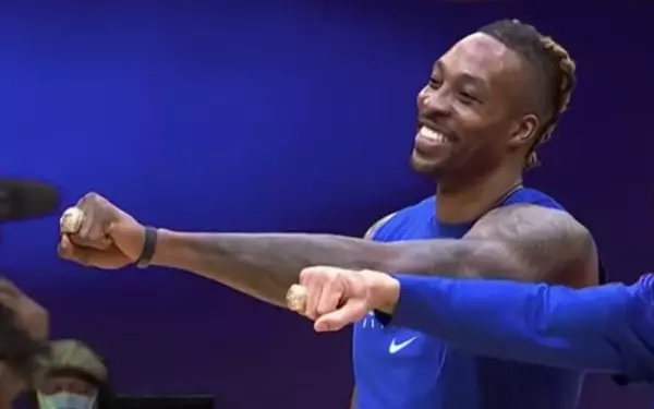Basketball Legends Dwight Howard and Shaquille O'Neal Reconcile at Hall of Fame Ceremony