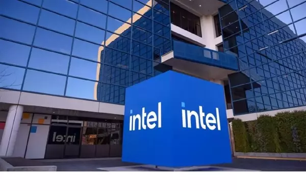 Intel's Leadership Restructuring Amidst Financial Challenges