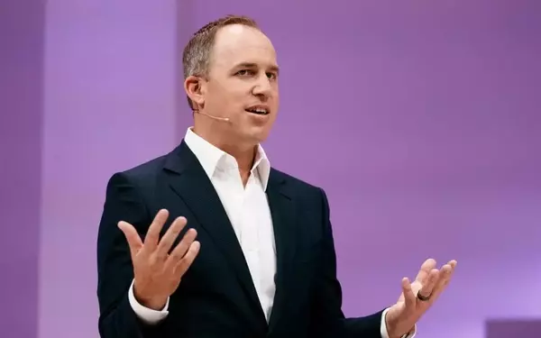 OpenAI Board Chair Bret Taylor Acknowledges AI Bubble, Sees Long-Term Value