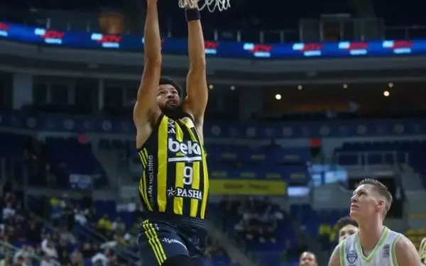 AEK and Fenerbahçe Engage in Thrilling Preseason Stalemate