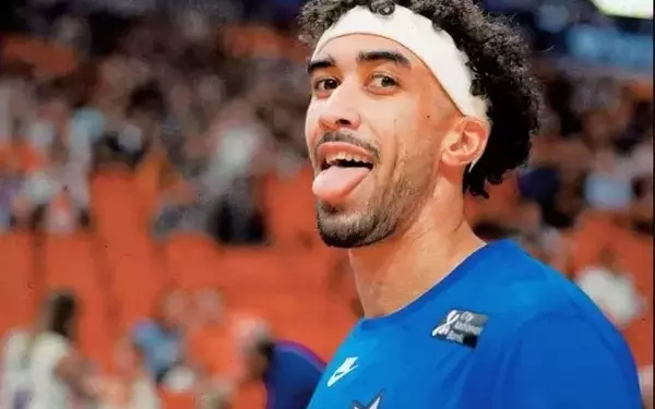Basketball Player Trevelin Queen Set to Join Guangdong Southern Tigers