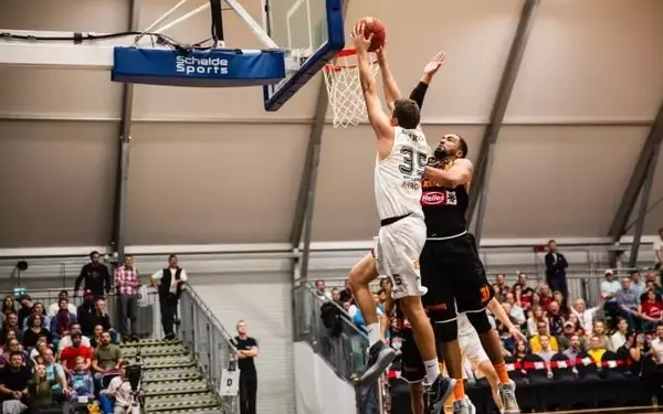 The Dominance of Switching Defense in Contemporary Basketball