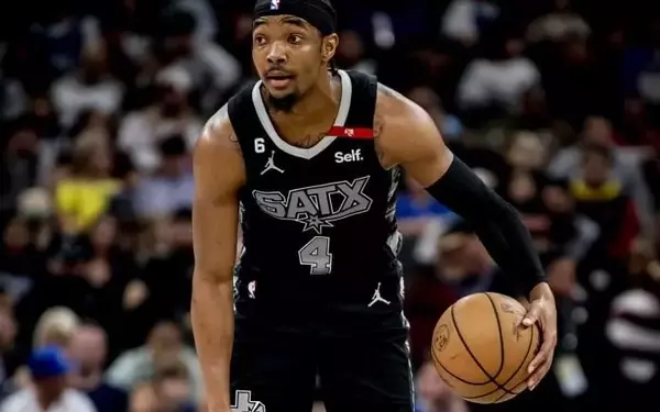 Crvena Zvezda's Coach Enthusiastic About Devonte' Graham's Impact and Team's Aspirations