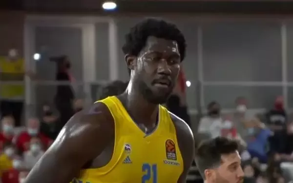 Olympiacos Announces Departure of Center Khalifa Koumadje